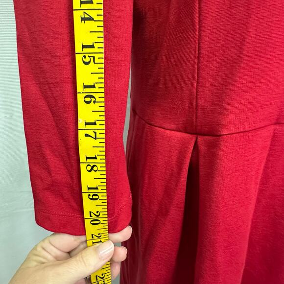 Banana Republic Red Dress - Women’s Size 14 - Elegant Fit and Flare with Pockets - Picture 7 of 9